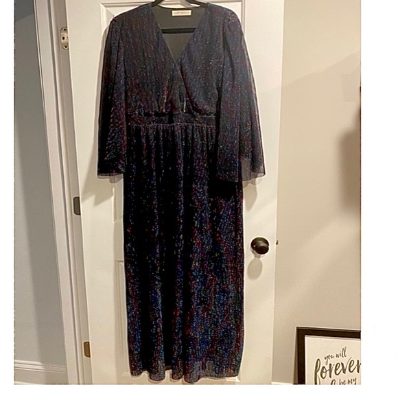 1X 2X A Beautiful Soul Kay wrap sparkle maxi dress - Picture 2 of 9